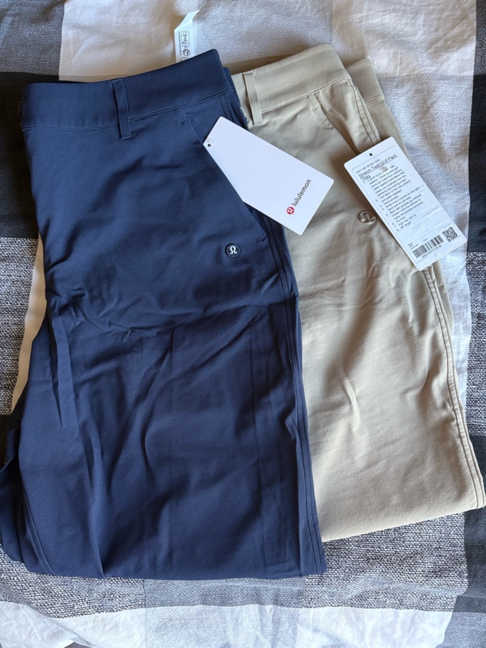 lululemon athletica women’s Navy and Khaki Stretch Chinos